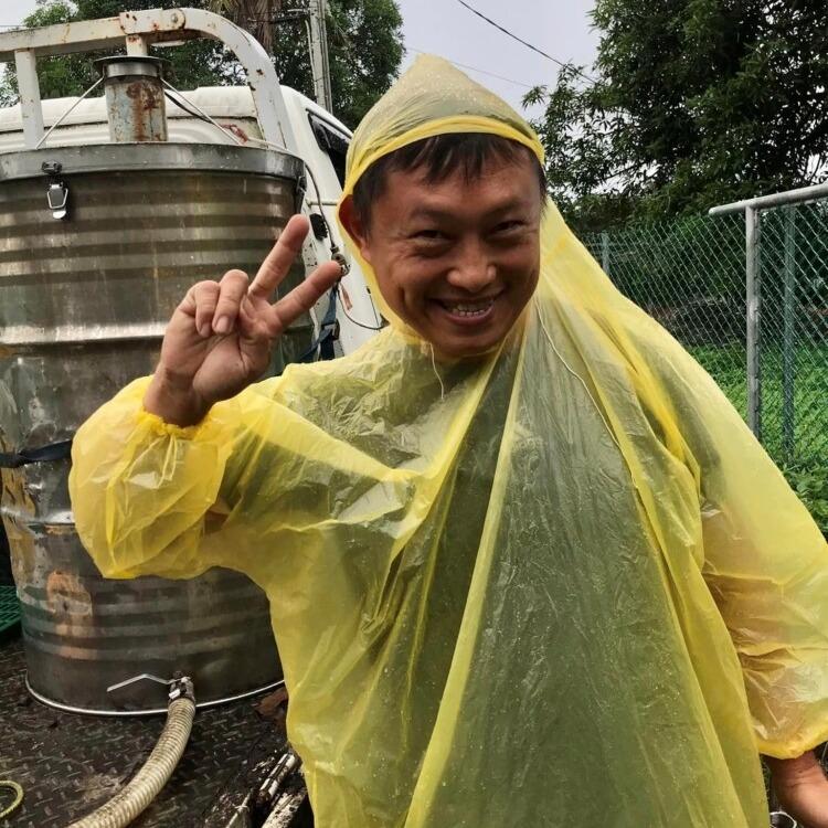 「颱風後的養蜂人」